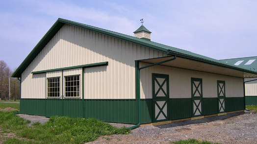 insulated equestrian buildings